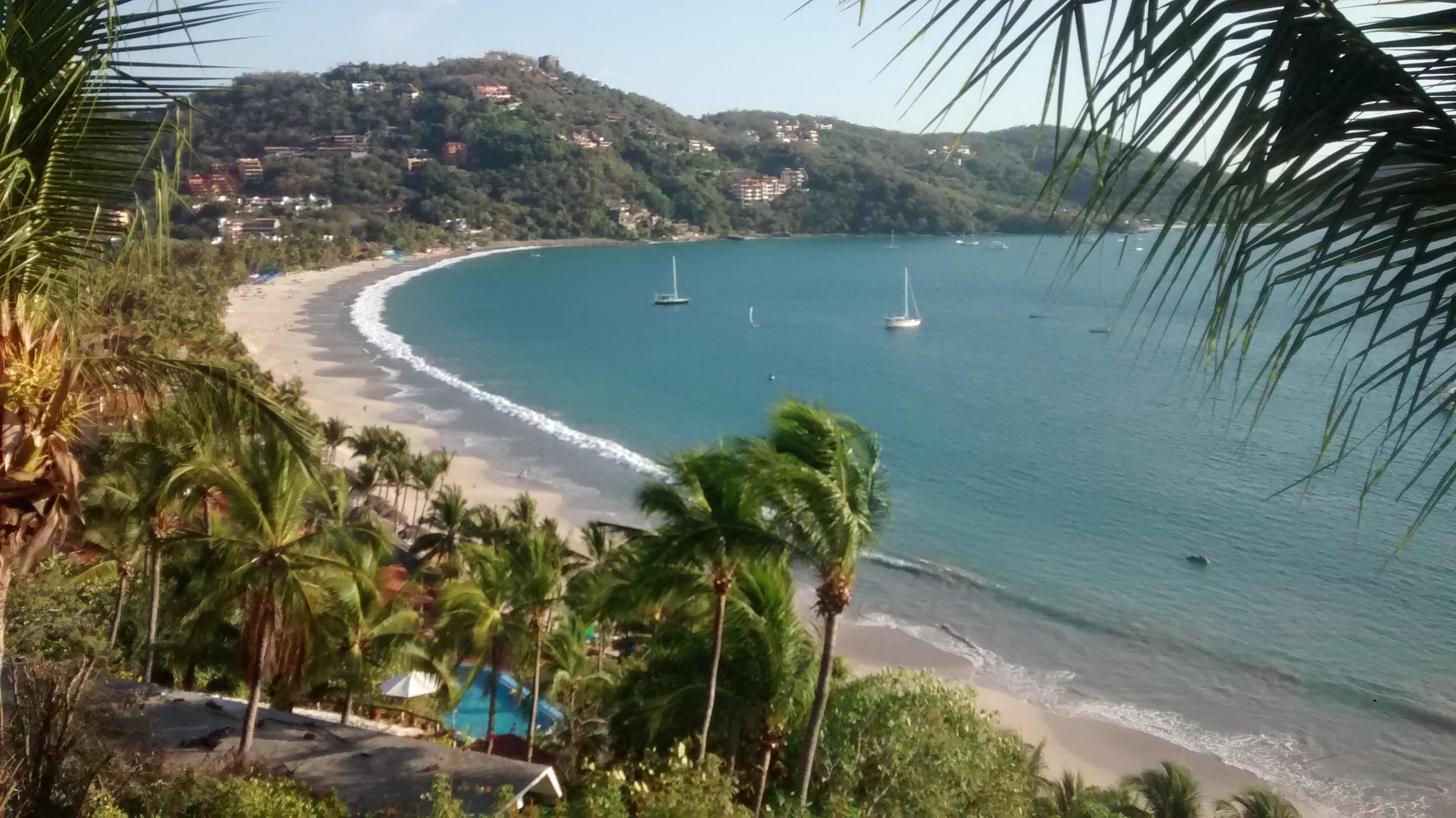 Hotel Catalina Beach Resort Сиуатанехо Екстериор снимка