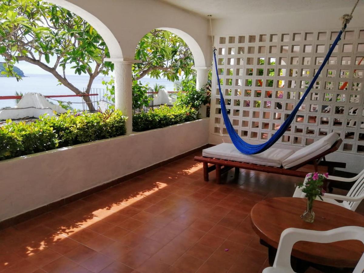 Hotel Catalina Beach Resort Сиуатанехо Екстериор снимка